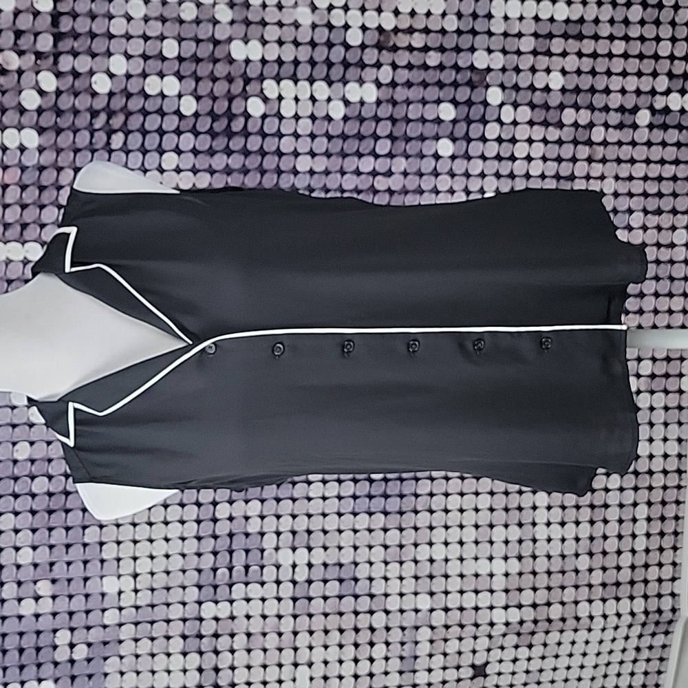 Express Size S Black with White Trim Sleeveless Button Down Blouse, EUC